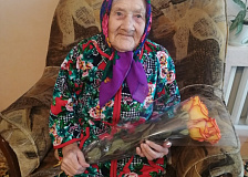 100-летний юбилей отметила ветеран Волковысской дистанции пути Вера Галанова.