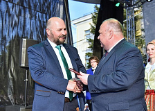 Работник локомотивного депо Барановичи удостоен звания «Человек года 2021»
