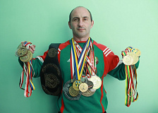 Работник  Барановичского локомотивного депо завоевал золотую медаль на чемпионате мира по армрестлингу в Румынии