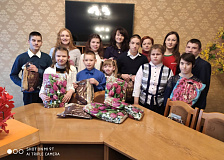 Представители отделения железной дороги, в рамках проведения благотворительной акции, посетили Ганцевичскую вспомогательную школу-интернат и вручили подарки воспитанникам
