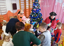 В канун новогодних праздников работники отделения железной дороги посетили социально-педагогический центр города Барановичи
