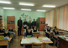 Работники Барановичского отделения железной дороги, из числа членов ОО «БРСМ», приняли активное участие в акции «Дети и безопасность»